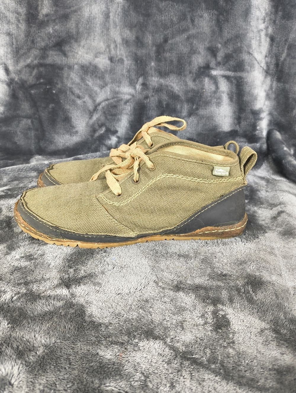 Simple Toemorrow Olive Canvas Chukka Boots with Tan Laces Mens 9
